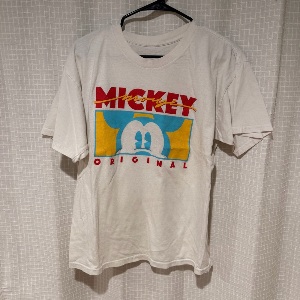 Vintage 90s Mickey Mouse Graphic T-Shirt